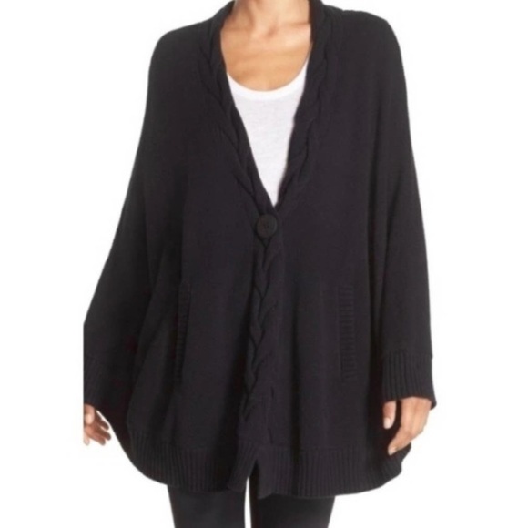 UGG Anjeline Pullover Herringbone Knit Cape Poncho Black XS/S - Picture 1 of 11